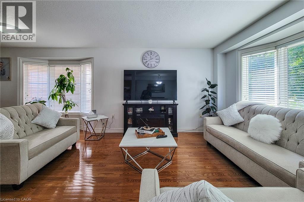 #13 171 HIGHBURY Drive - Image 20