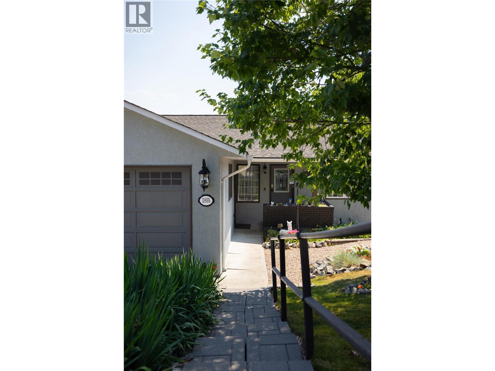 1855 Grandview Avenue - 4