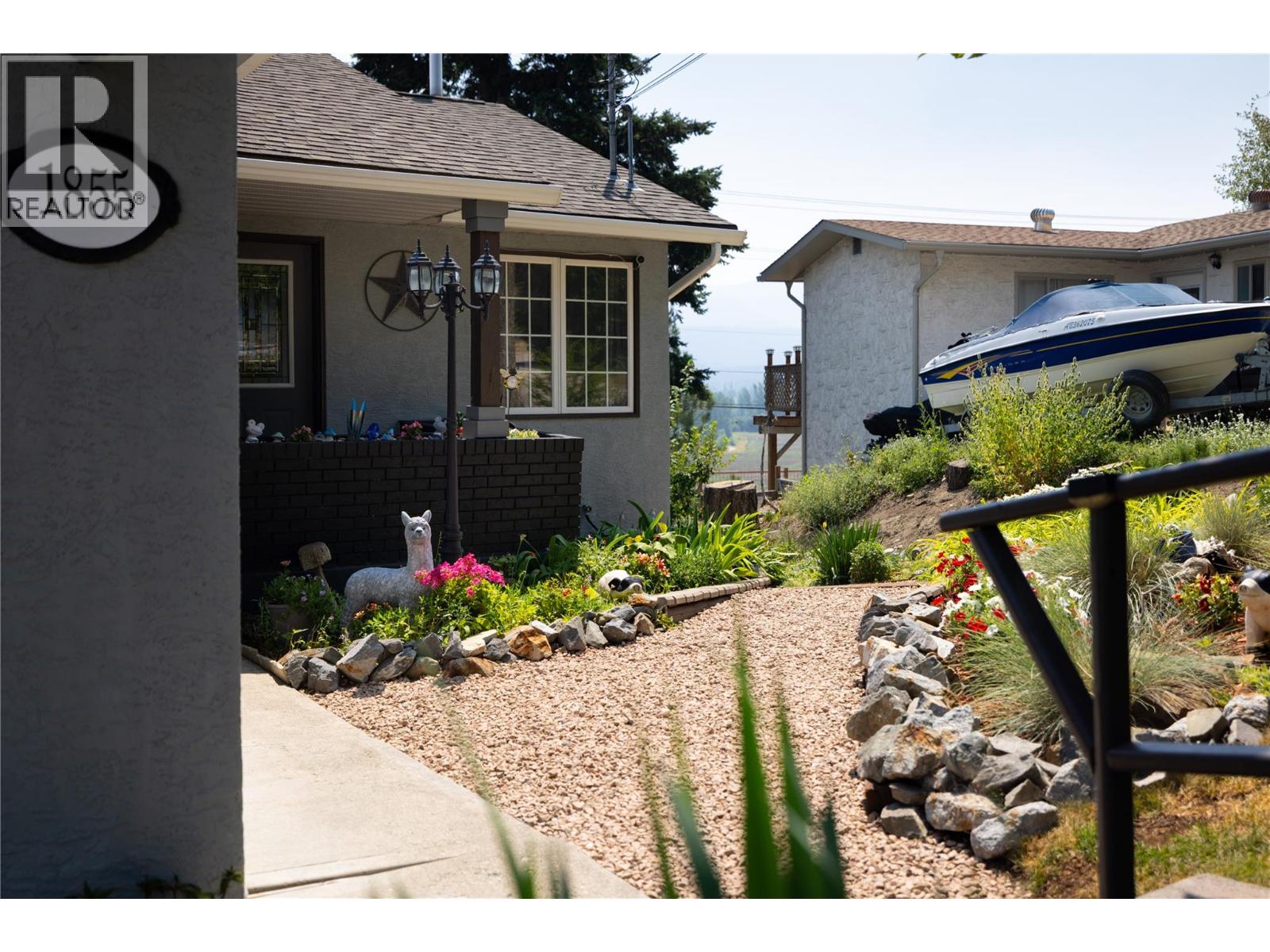 1855 Grandview Avenue - 3