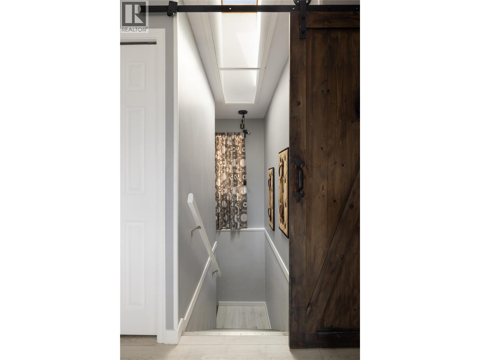 1855 Grandview Avenue - 36