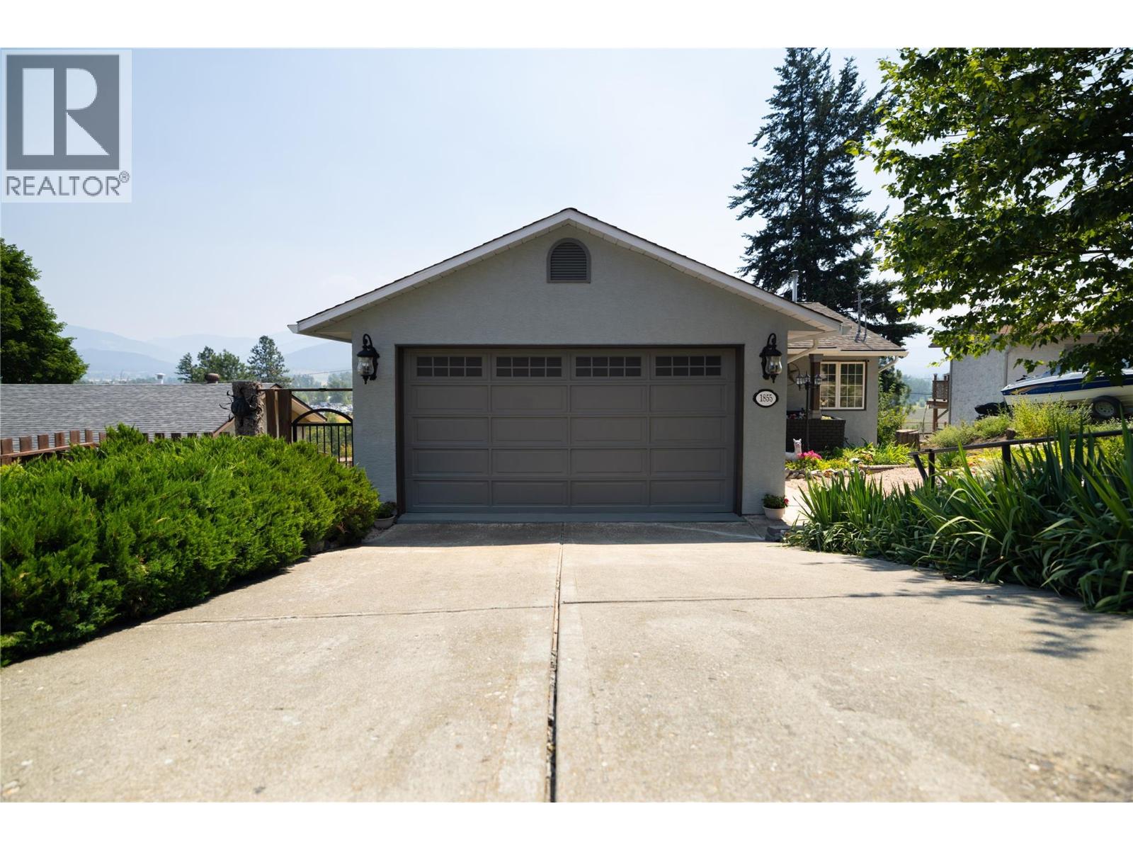 1855 Grandview Avenue - 2