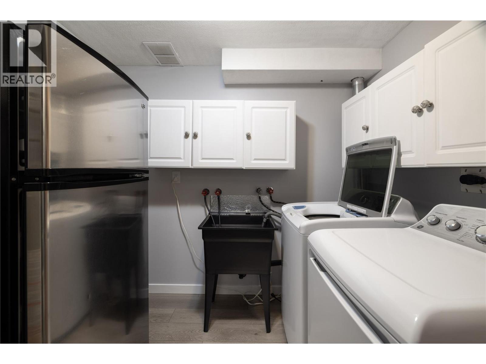 1855 Grandview Avenue - 41