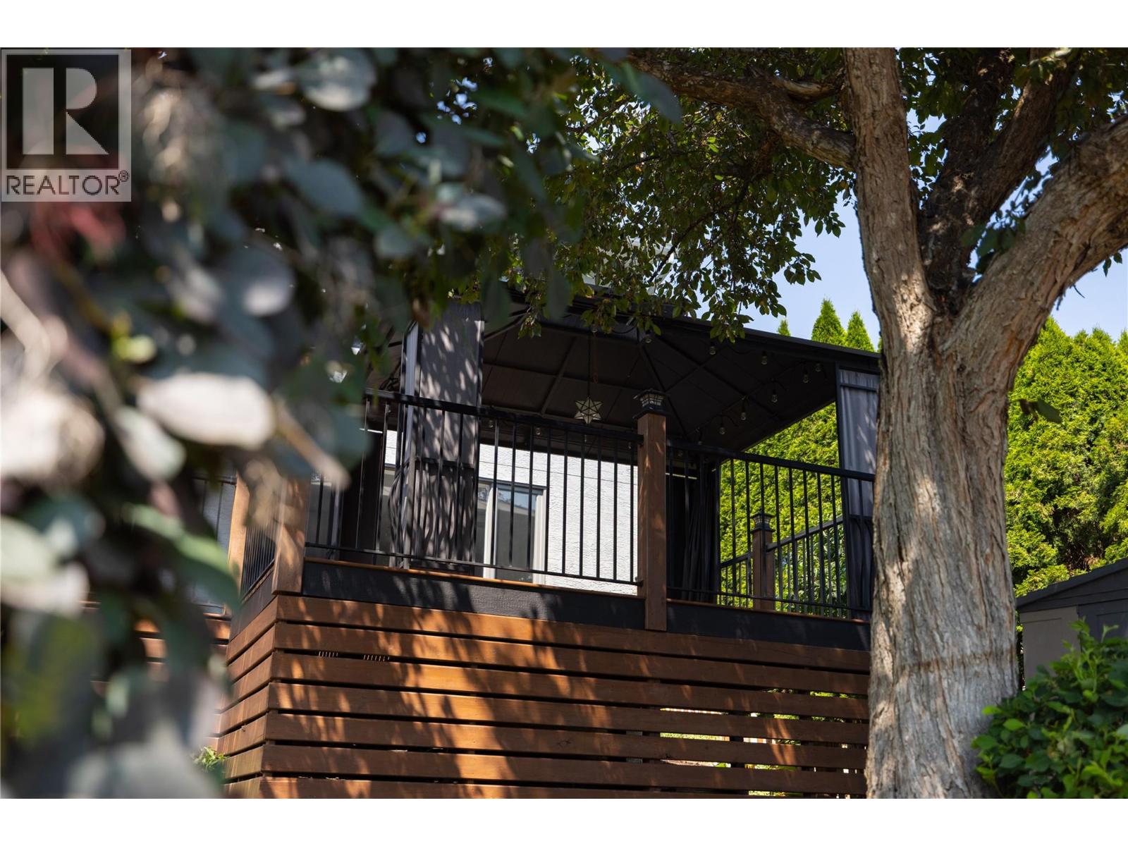 1855 Grandview Avenue - 9