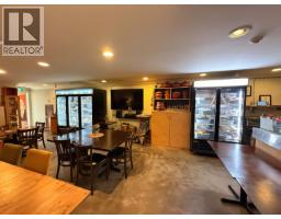 420b E Columbia St, New Westminster, BC V3L3W9 Photo 8