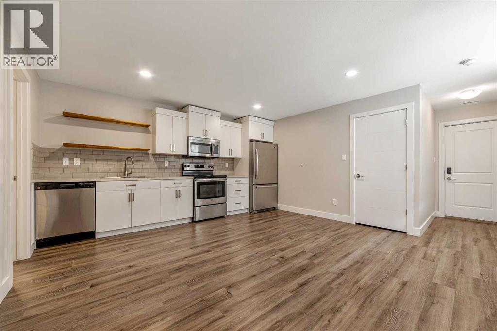 824 Coalbrook Close W - Image 21