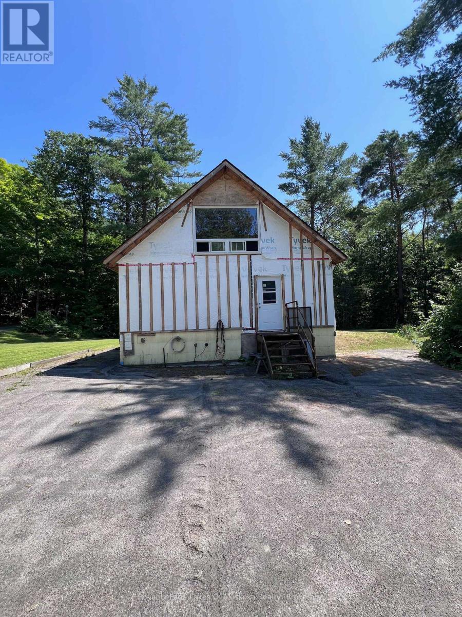 1096 RAYMOND ROAD - 16