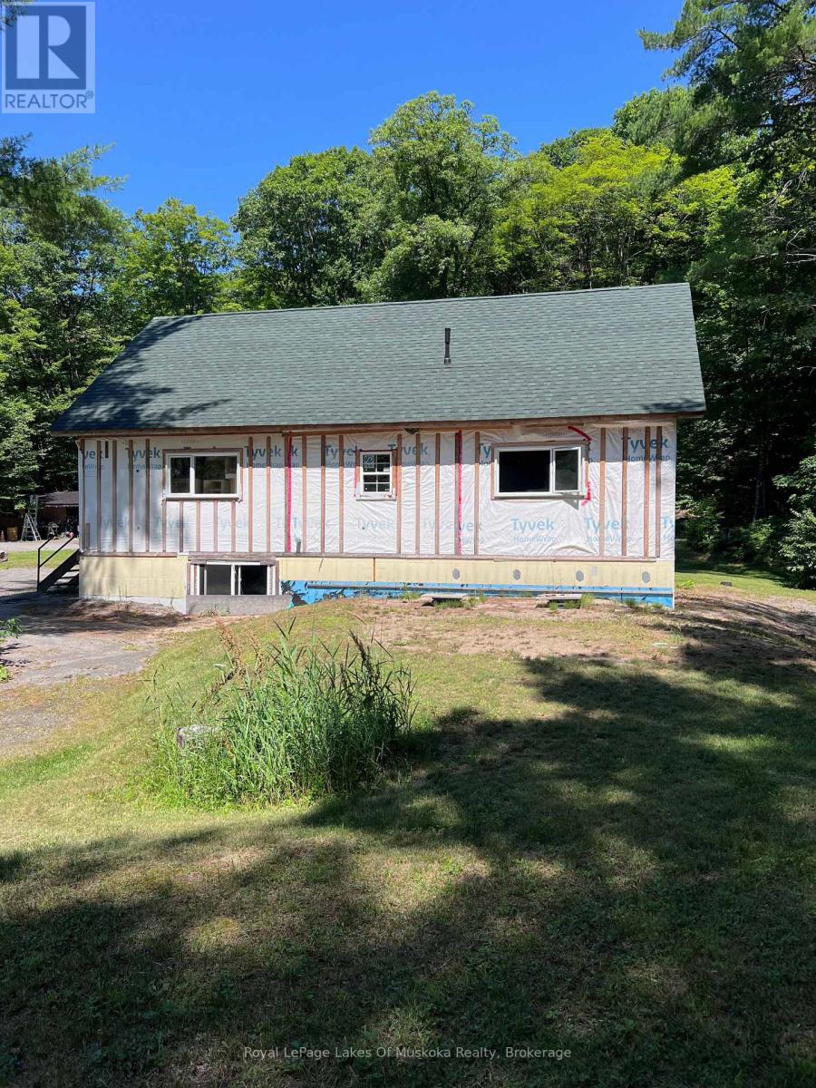 1096 RAYMOND ROAD - 3