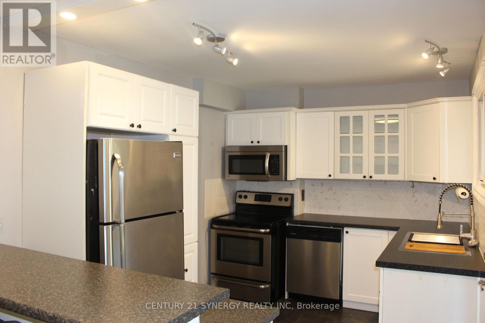 241 WILFRED CRESCENT, Arnprior — photo 3