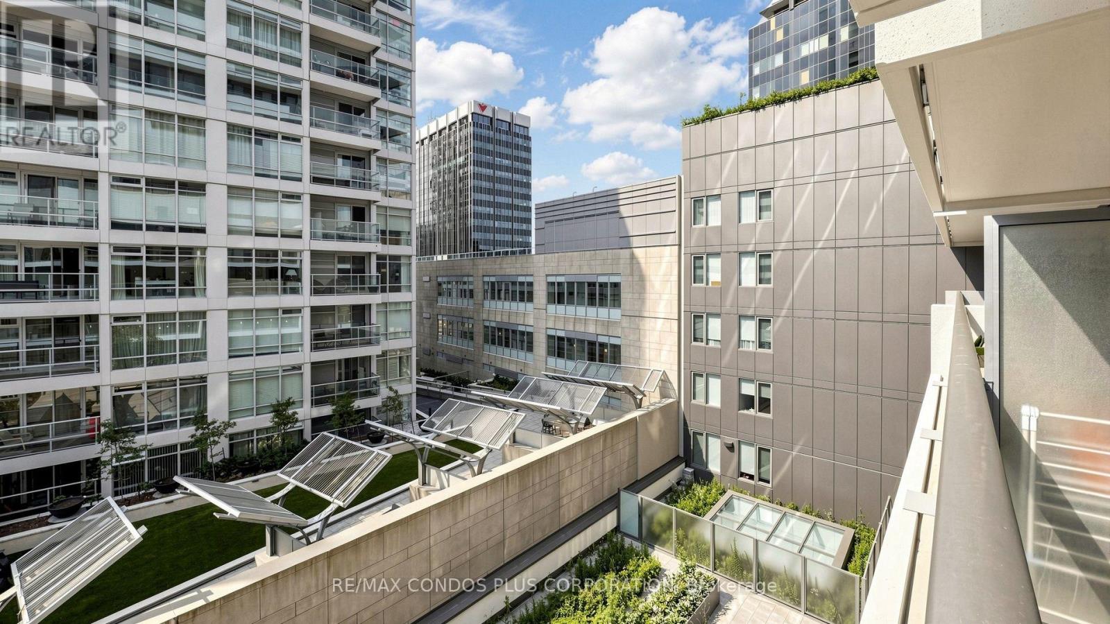 #506 2221 YONGE STREET - 22