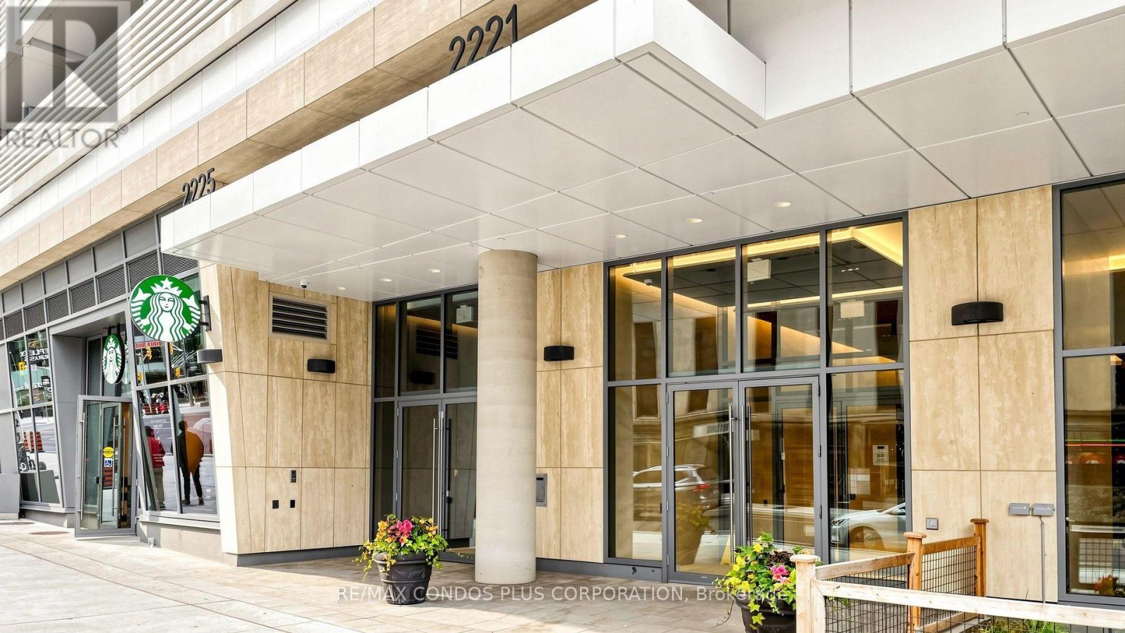 #506 2221 YONGE STREET - 3