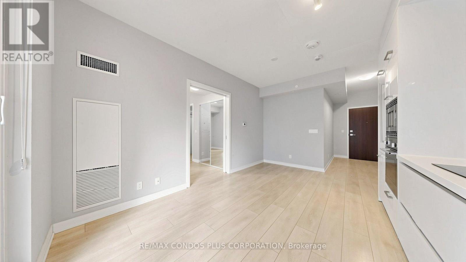 #506 2221 YONGE STREET - 8