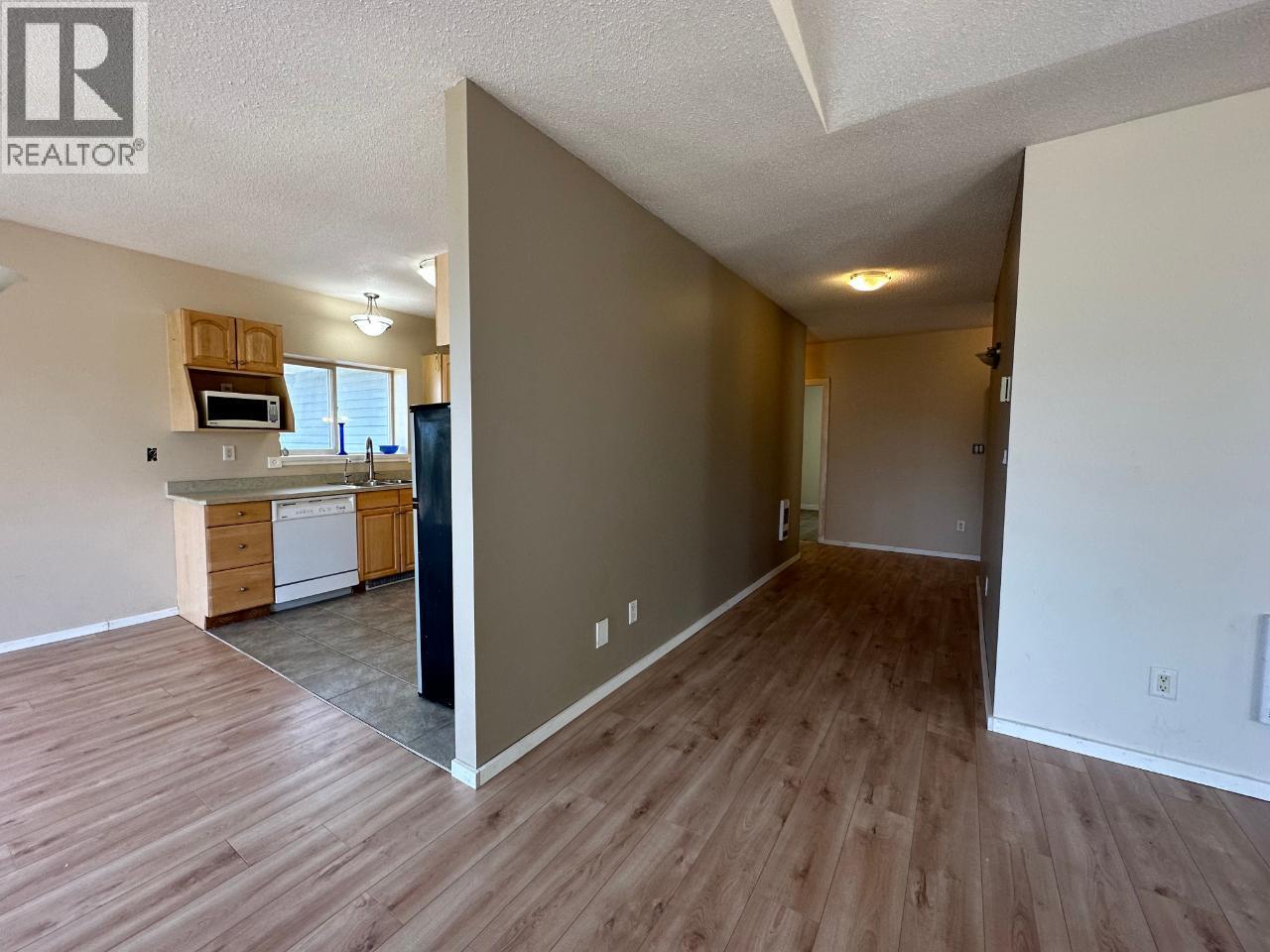  4652 Rose Crescent, Eagle Bay