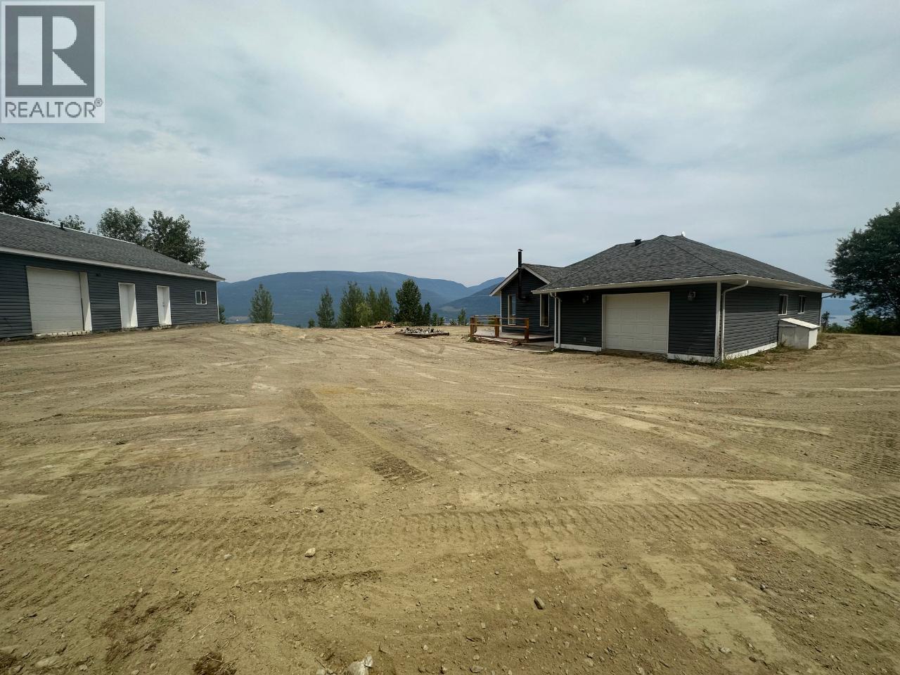 4652 Rose Crescent - 4