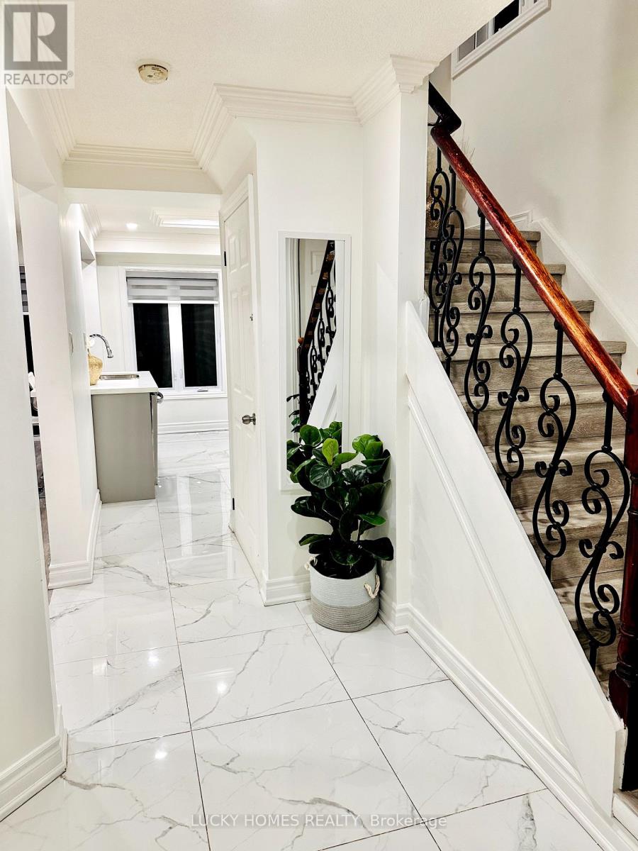 39 LAIDLAW DRIVE - 1