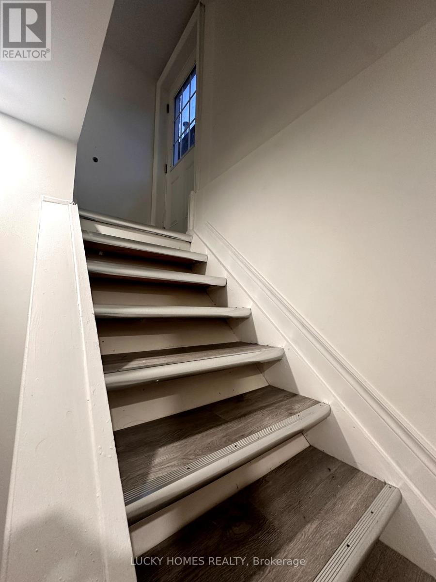 39 LAIDLAW DRIVE - 13
