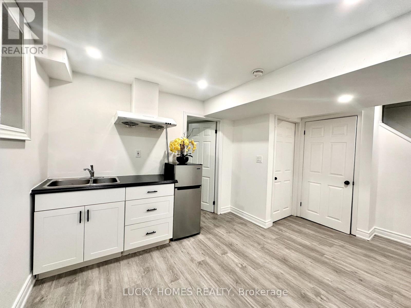 39 LAIDLAW DRIVE - Image 14