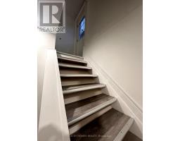 39 Laidlaw Drive, Barrie, ON L4N7S2 Photo 13