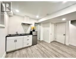 39 Laidlaw Drive, Barrie, ON L4N7S2 Photo 14