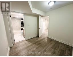 39 Laidlaw Drive, Barrie, ON L4N7S2 Photo 15