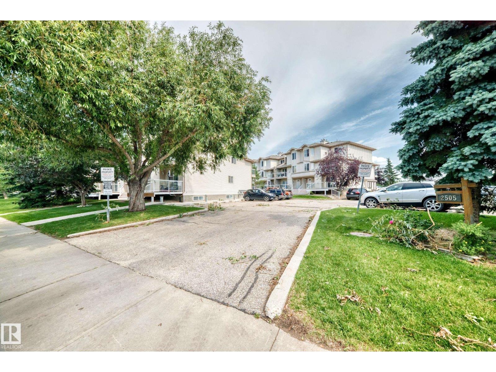 #72 2505 42 ST NW - 43