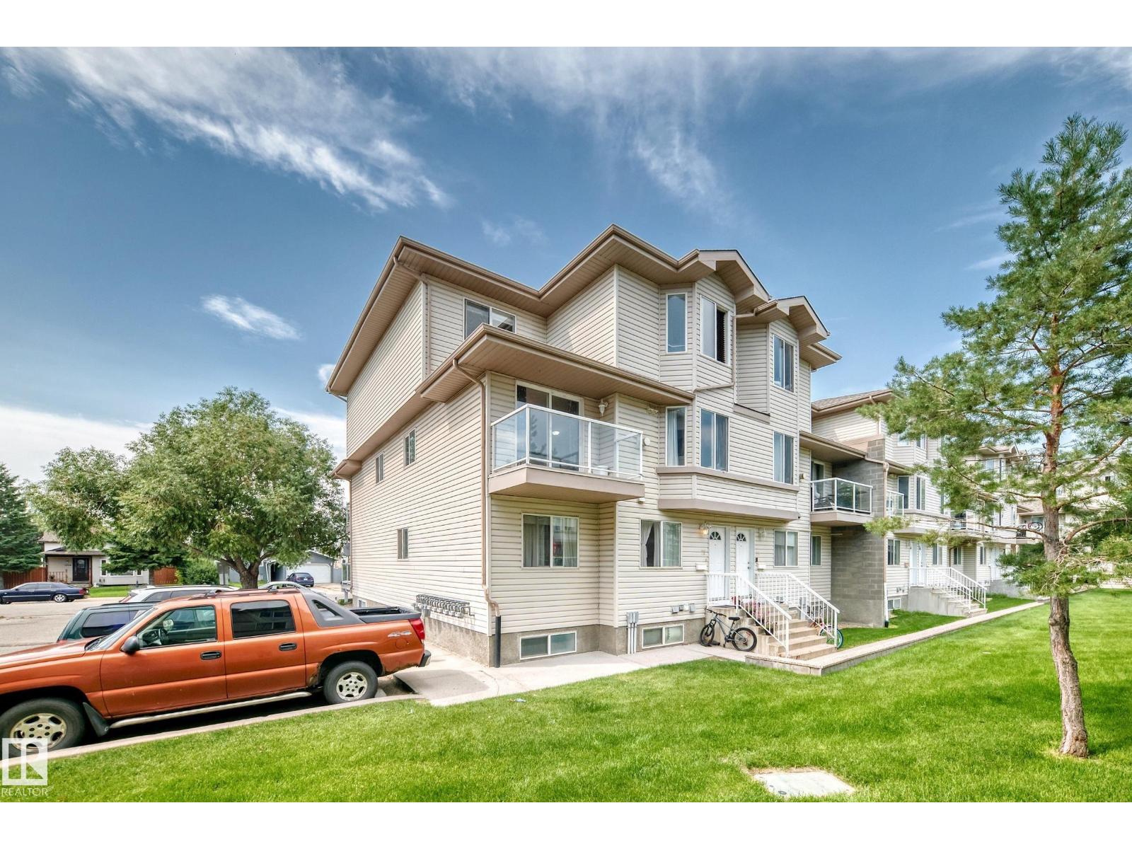 #72 2505 42 ST NW - 48