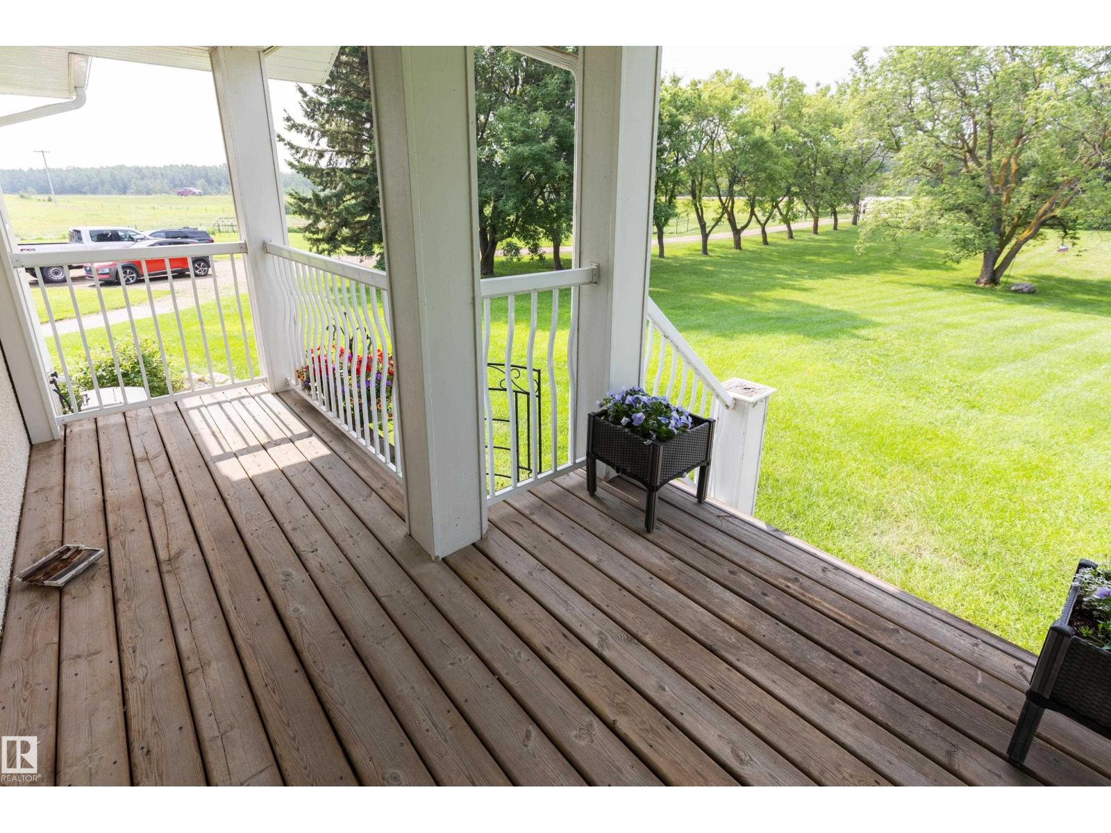 191062 HWY 16 - Image 16
