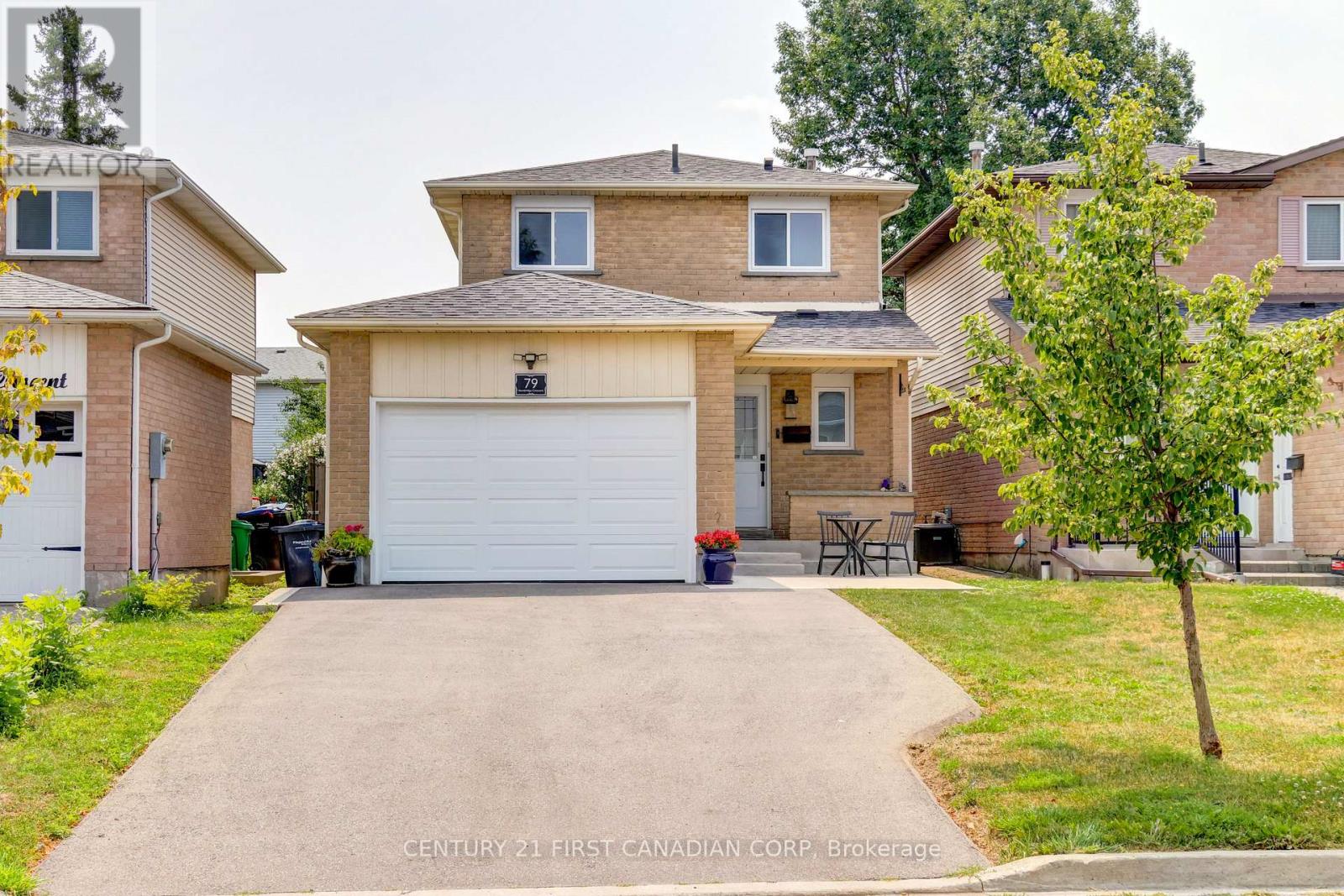 79 NEWBRIDGE CRESCENT - 1