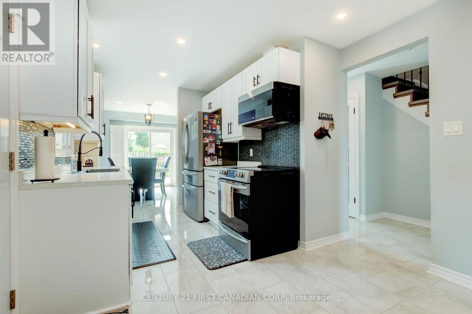 79 NEWBRIDGE CRESCENT - 18