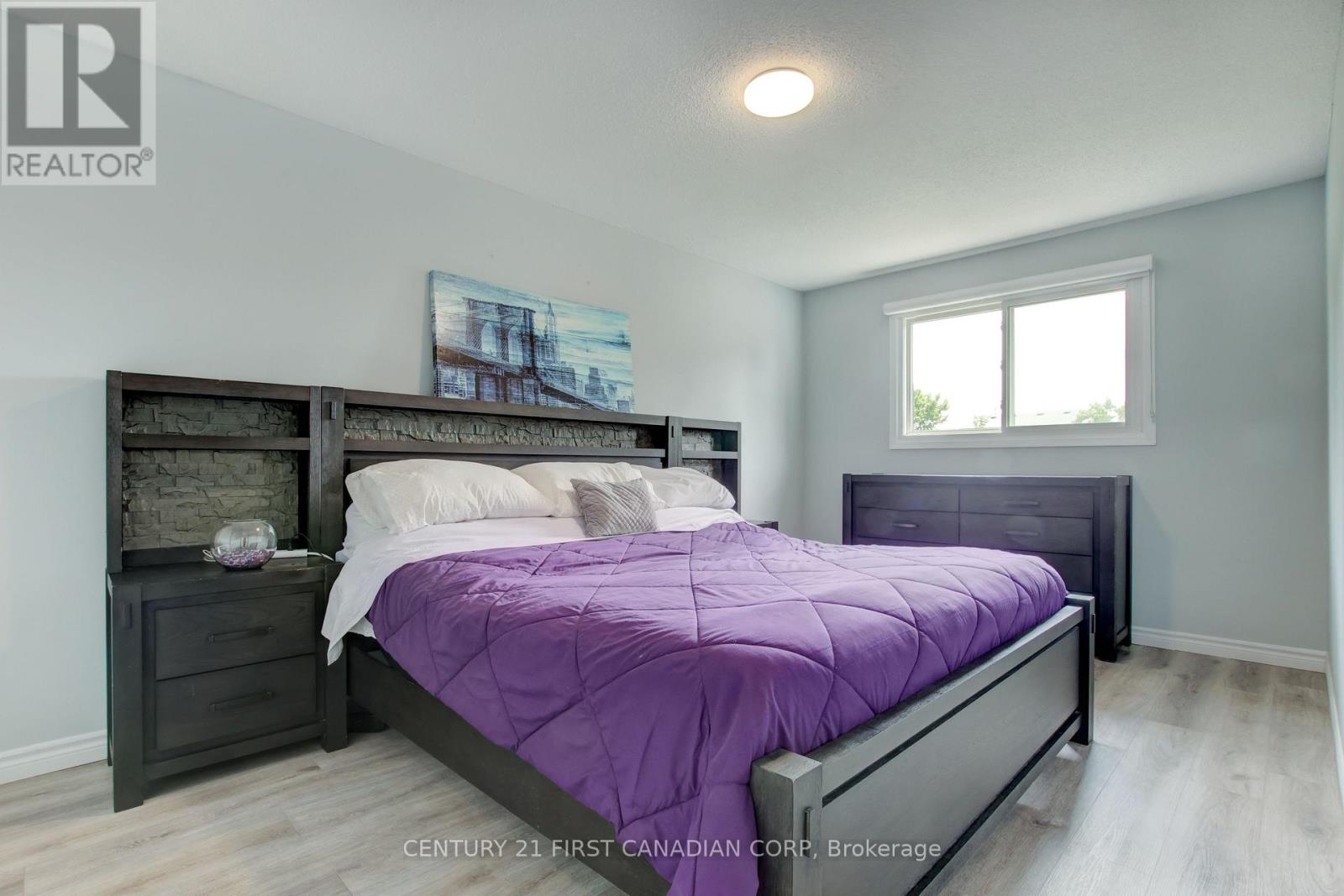 79 NEWBRIDGE CRESCENT - 21