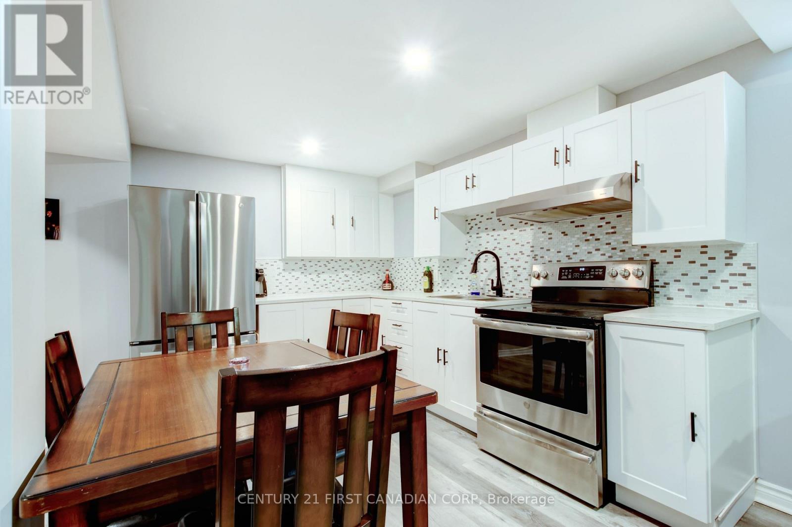 79 NEWBRIDGE CRESCENT - 29