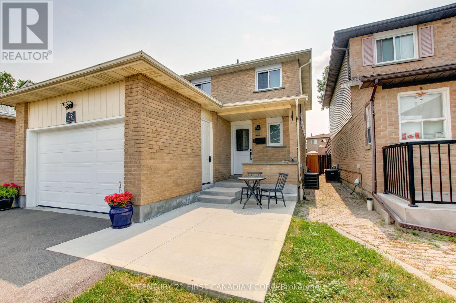 79 NEWBRIDGE CRESCENT - 3