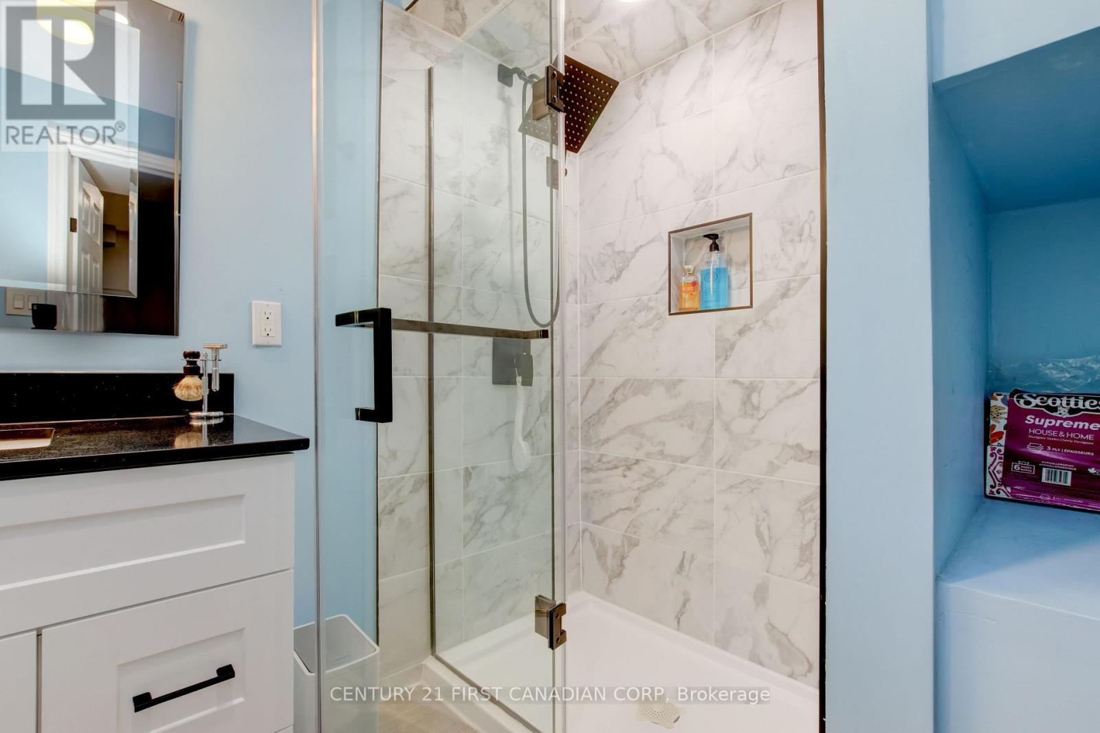 79 NEWBRIDGE CRESCENT - 37
