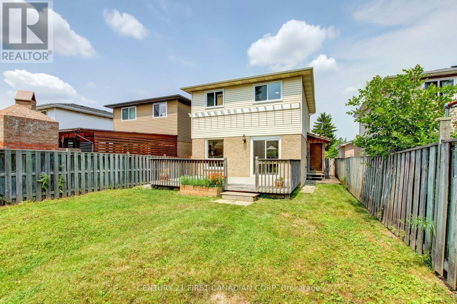 79 NEWBRIDGE CRESCENT - 47