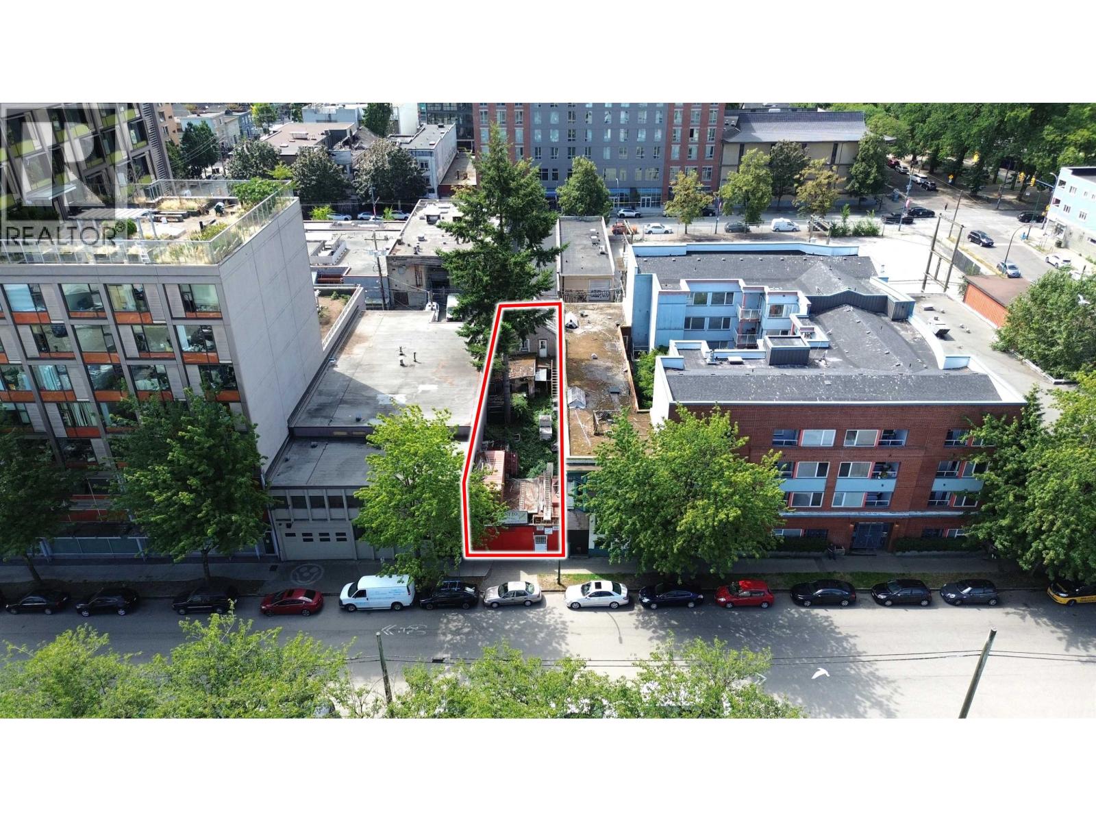 516 ALEXANDER STREET