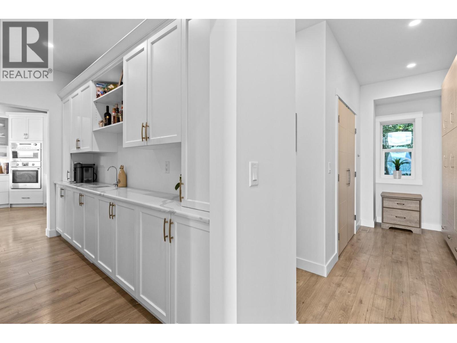 647 Mt Ida Drive - 25