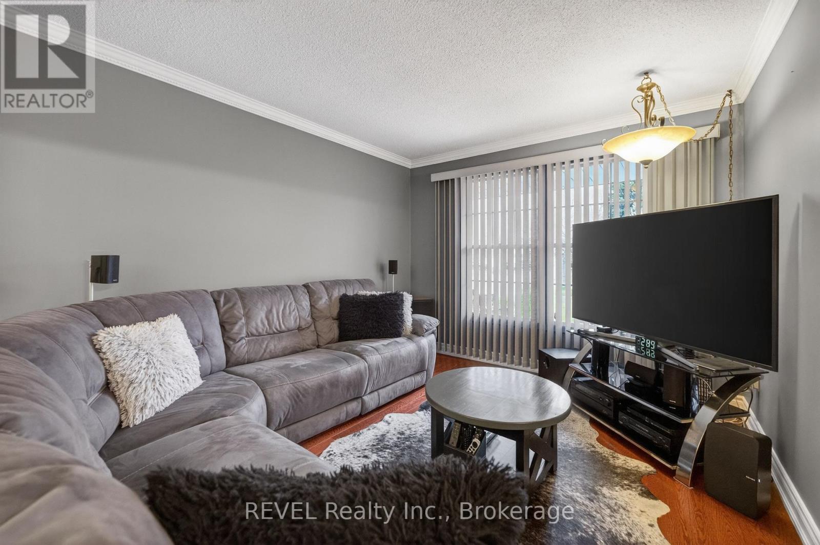 80 DUMFRIES AVENUE - 10