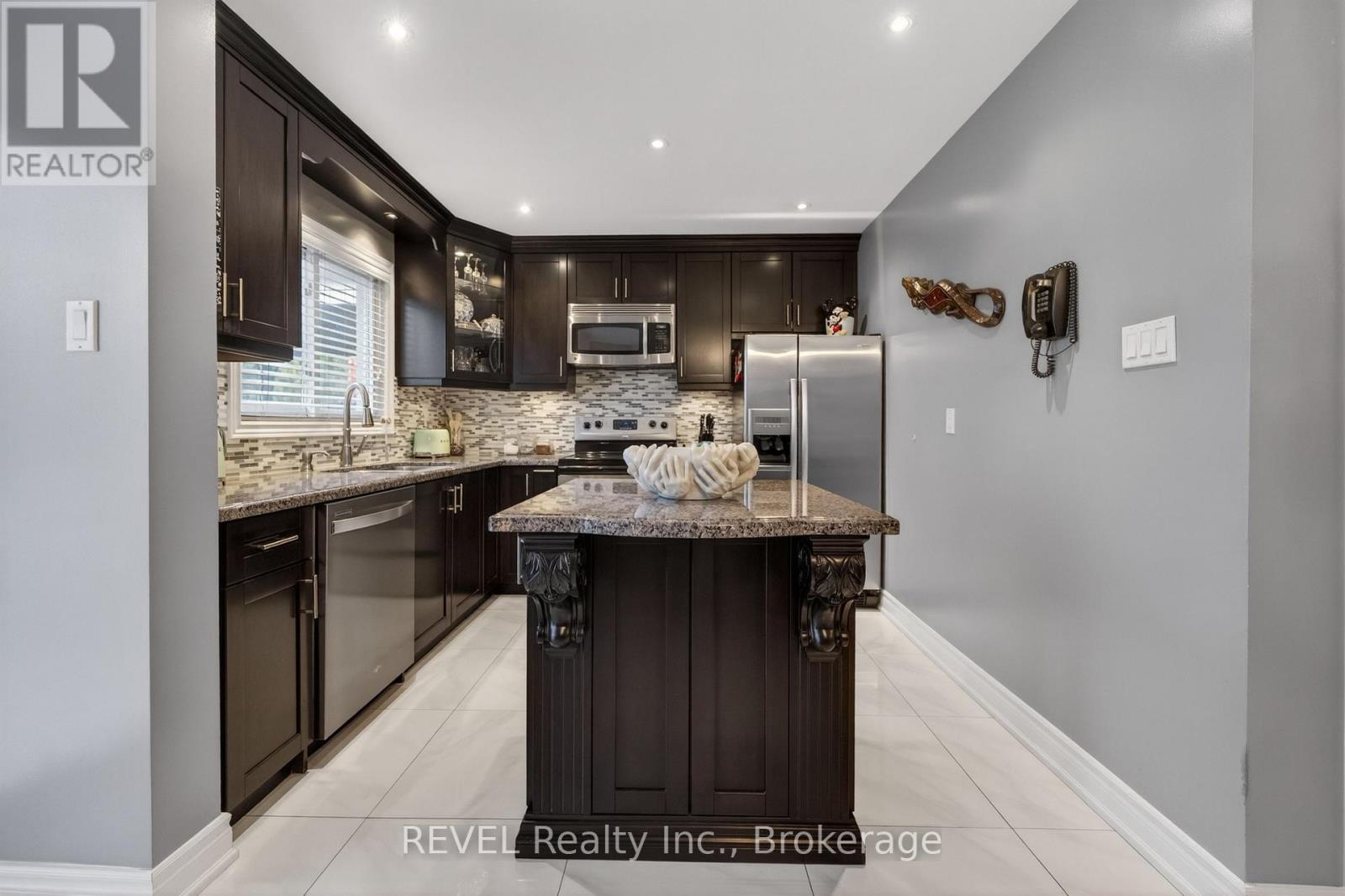 80 DUMFRIES AVENUE - 15