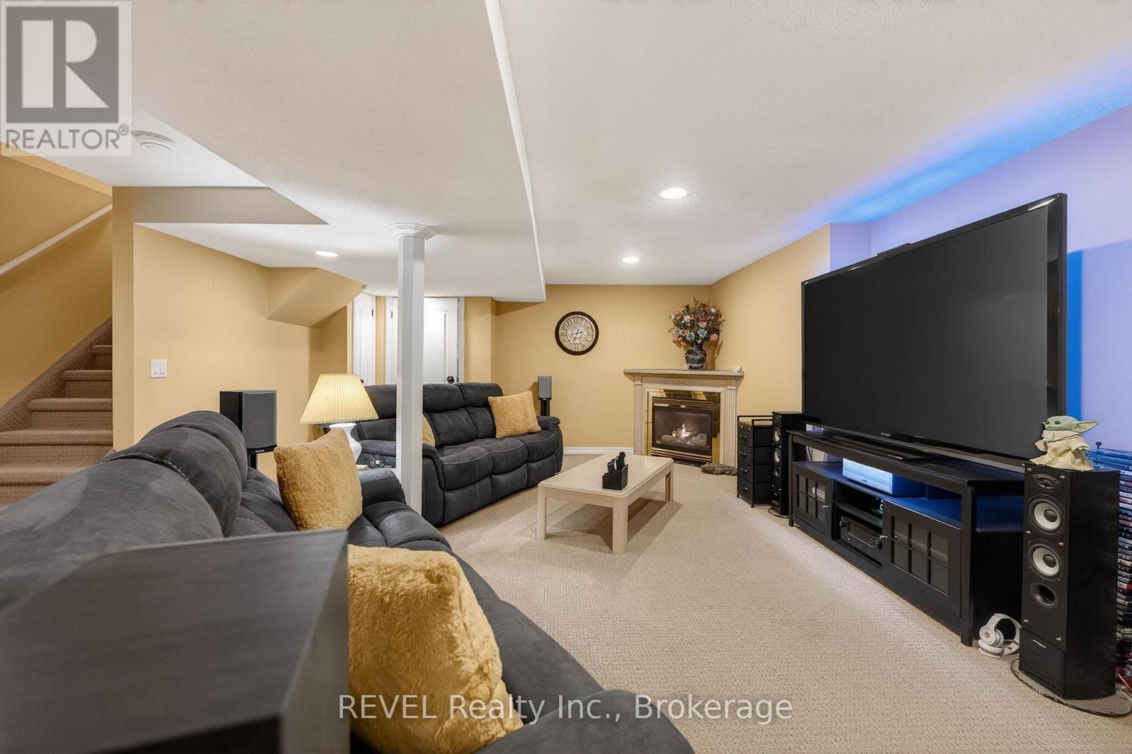 80 DUMFRIES AVENUE - 33