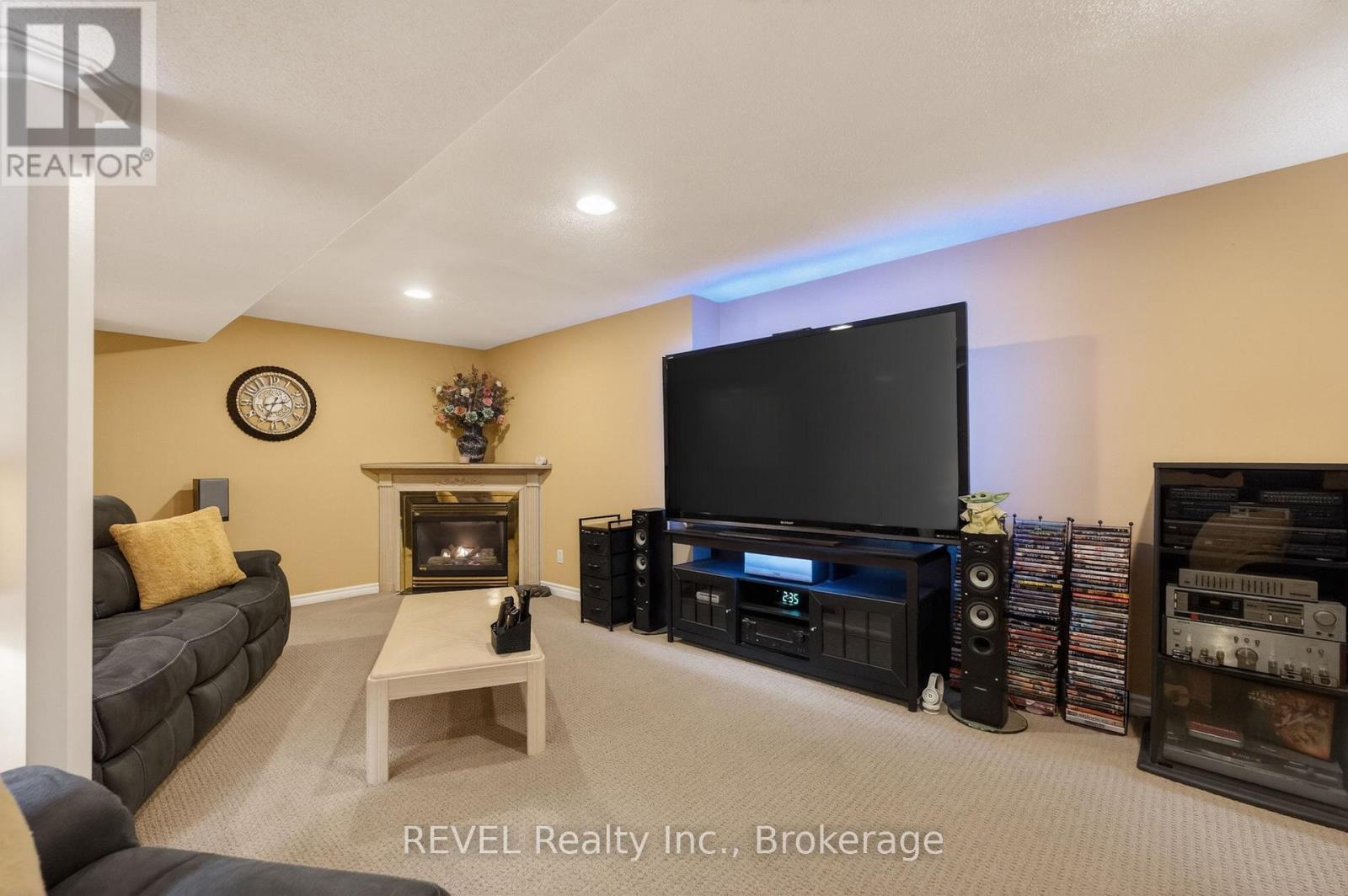 80 DUMFRIES AVENUE - 34