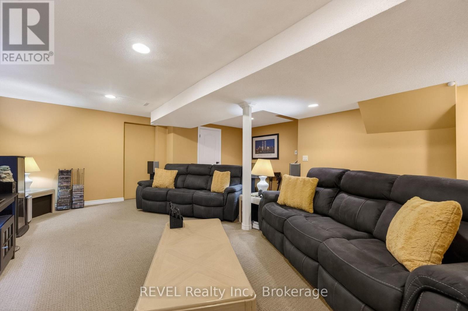 80 DUMFRIES AVENUE - 35