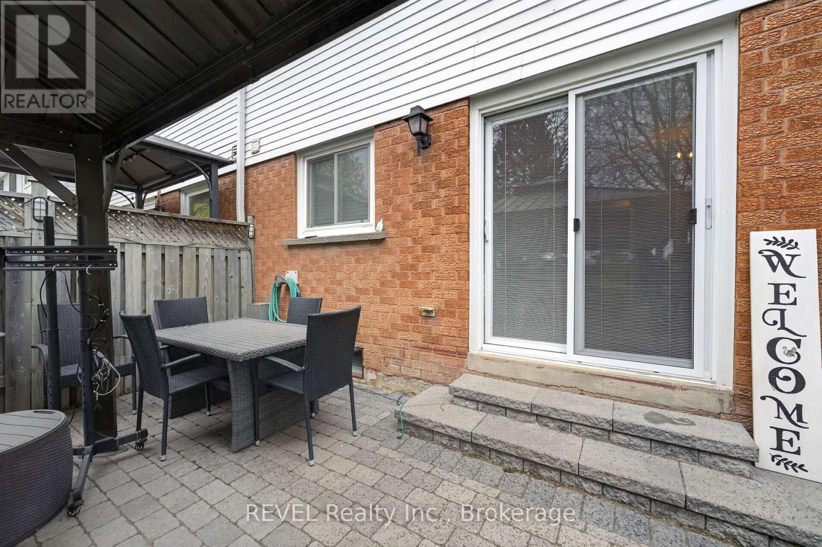 80 DUMFRIES AVENUE - 43