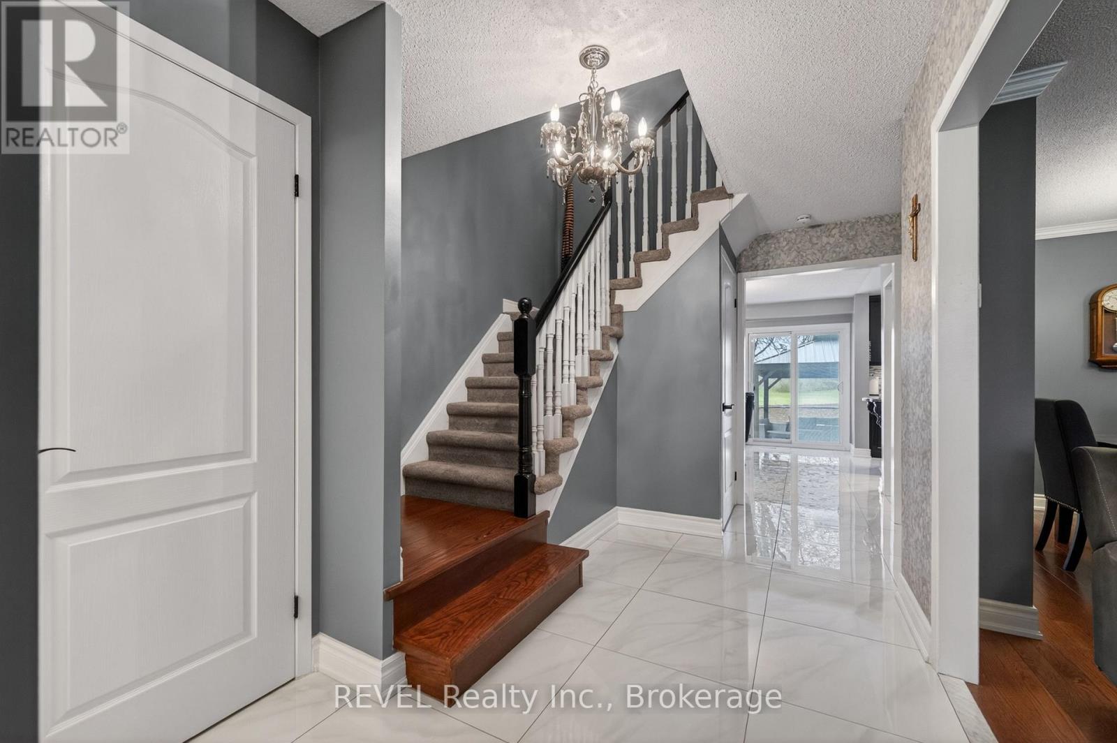 80 DUMFRIES AVENUE - 8