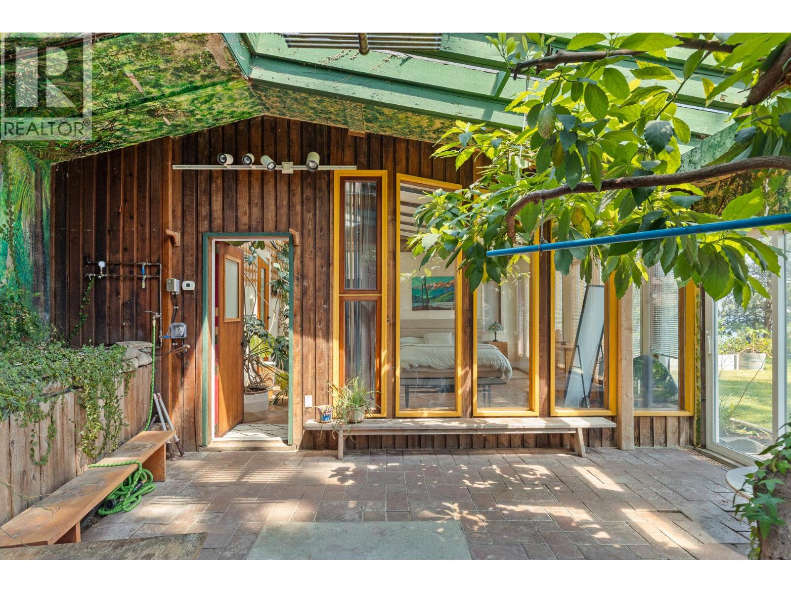6431 Renfrew Road - 45