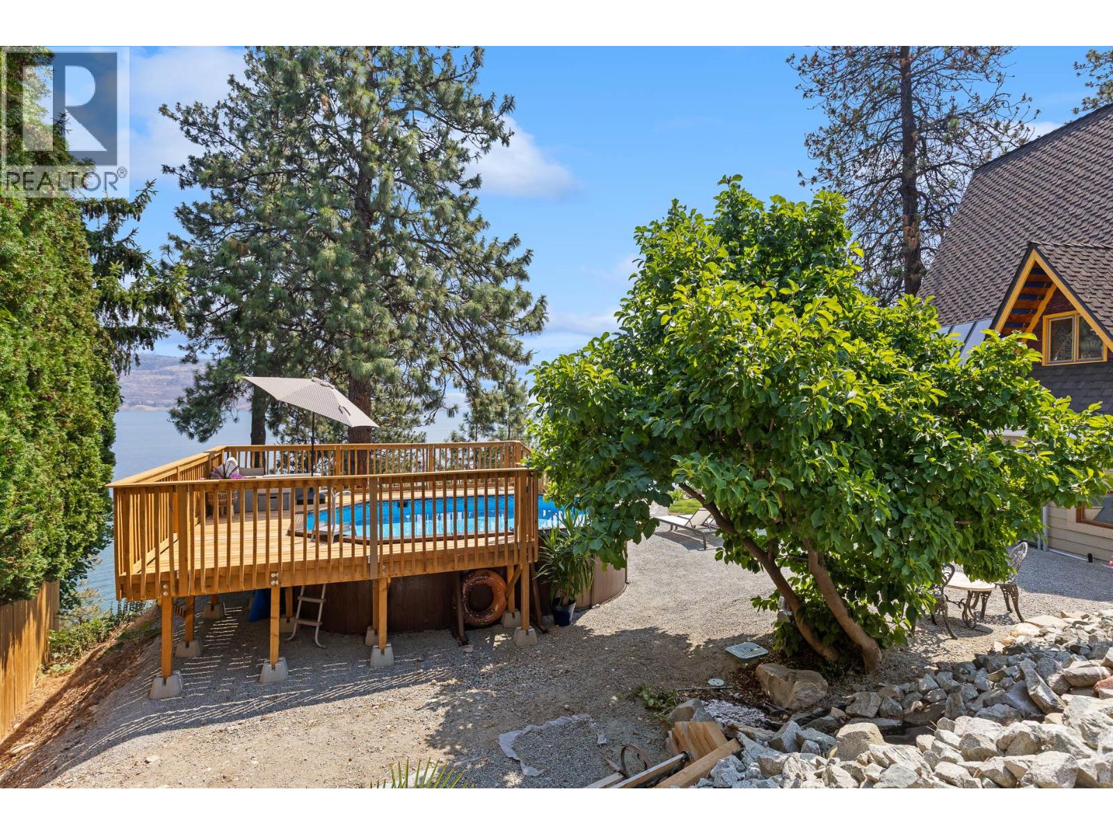 6431 Renfrew Road - 52