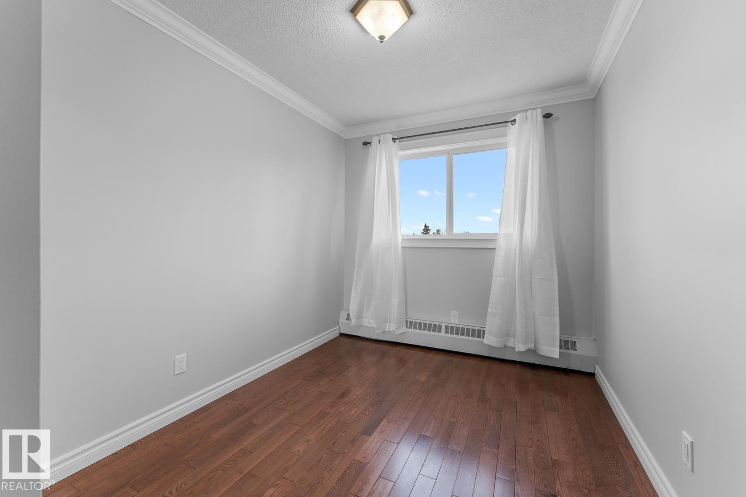 #307 911 10 ST - Image 13