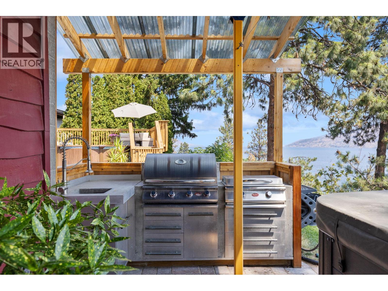 6431 Renfrew Road - 60