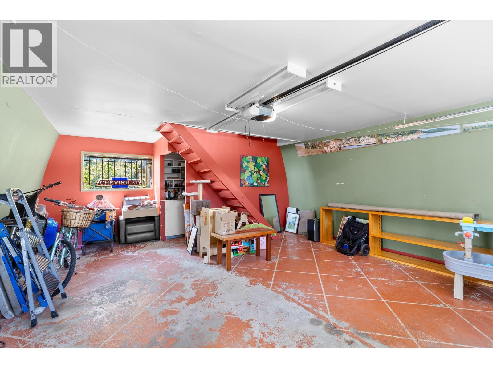 6431 Renfrew Road - 68