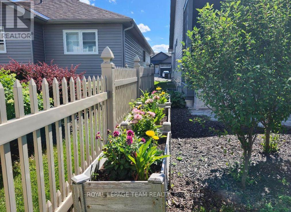219 MCKENNY STREET - 44