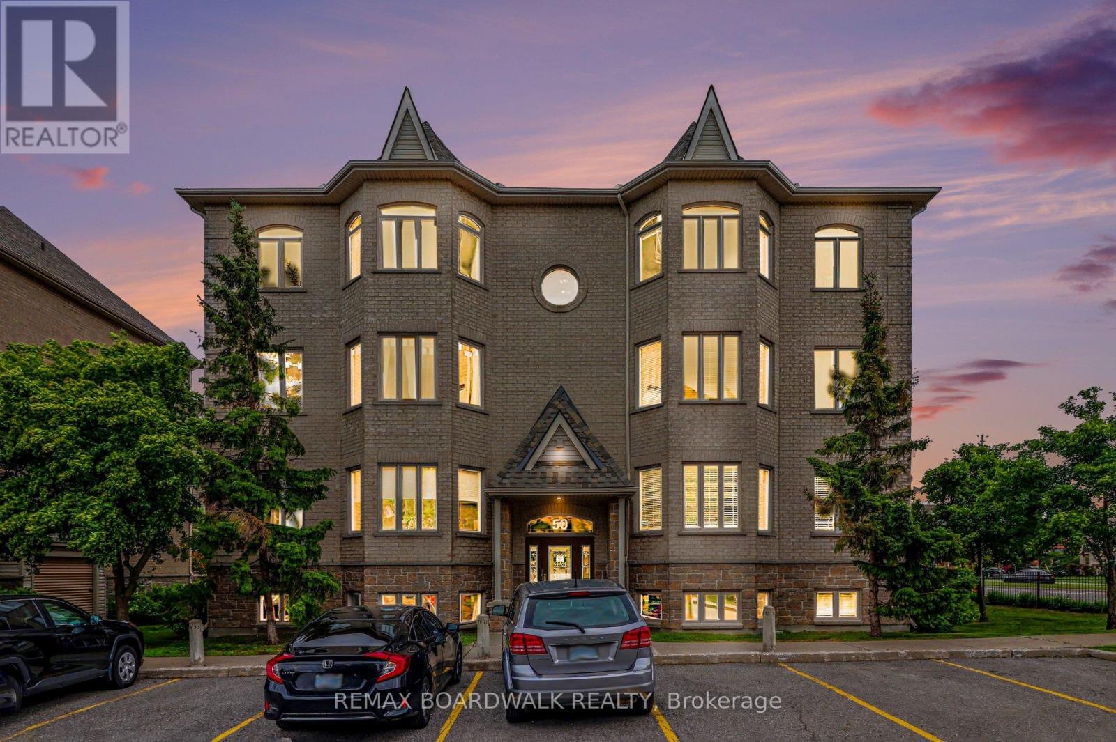 #7 50 BRIARGATE PRIVATE - 1