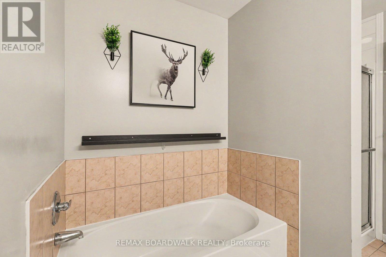 #7 50 BRIARGATE PRIVATE - Image 26
